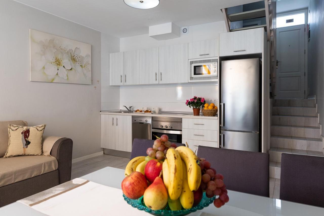 Beautiful Duplex In 3 Minutes Walking To The Beach In Playa De Las Americas Exterior photo